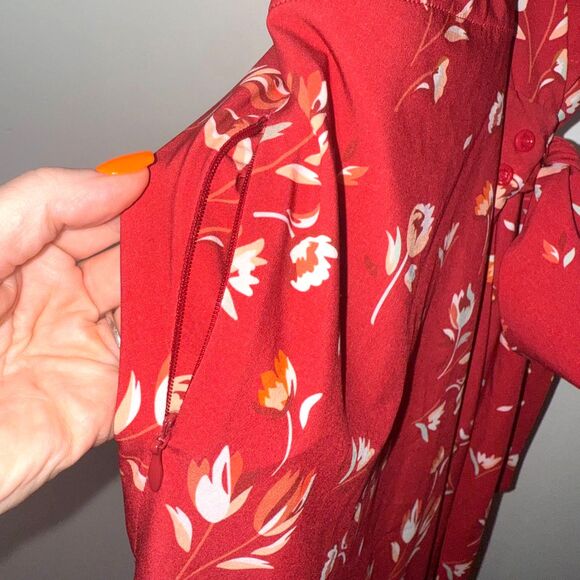 KOSAN Travel Co. Go Travel Wrap Dress - Red Florals L - Picture 11 of 13